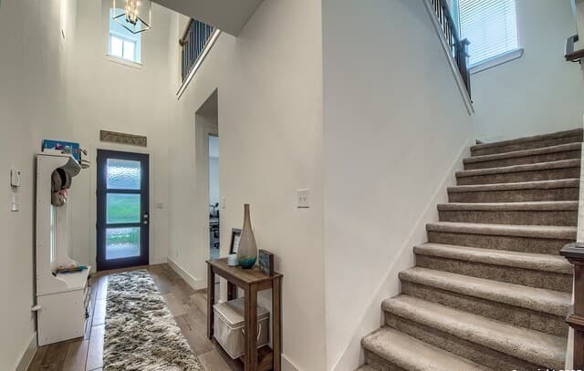 5-bedroom rental at 501 Huntwick Drive in Boerne, TX — photo 4
