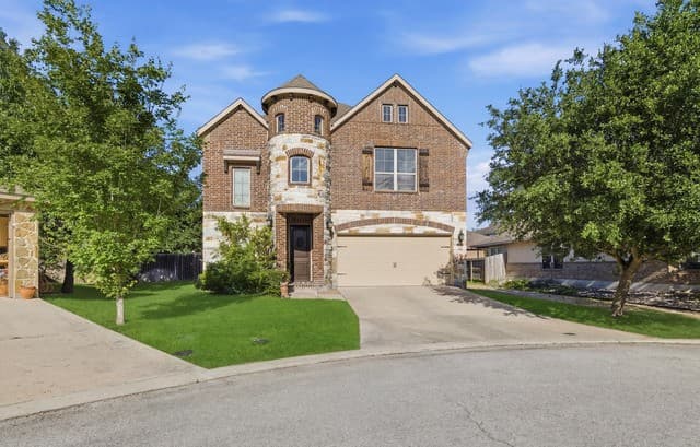 Home for sale at 117 Retama Rd in Boerne, TX — photo 3
