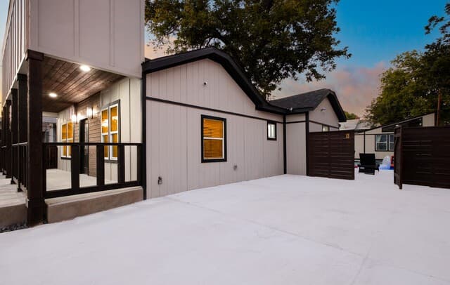 4-bedroom rental at 1515 W Kings Hwy in San Antonio, TX — photo 4
