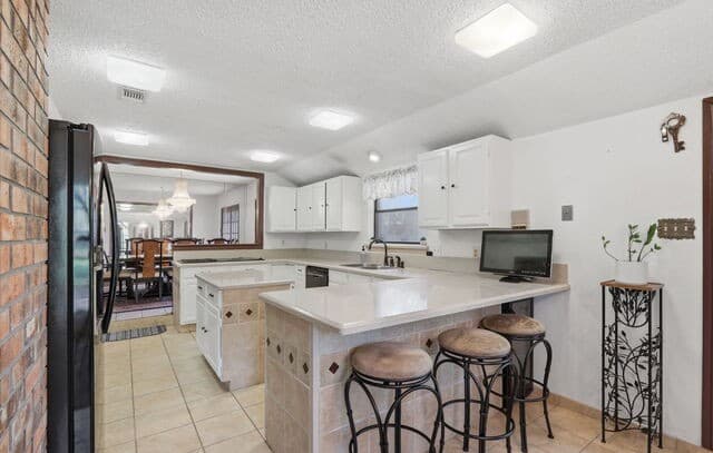 5-bedroom rental at 12727 Old Wick in San Antonio, TX — photo 3
