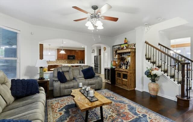 4-bedroom rental at 104 Morning Dew in Cibolo, TX — photo 5