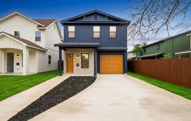 Home for sale at 110 San Antonio Blvd in San Antonio, TX — photo 2