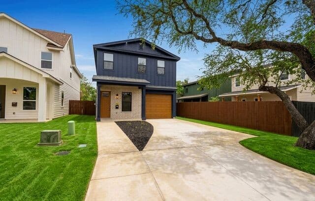 Home for sale at 110 San Antonio Blvd in San Antonio, TX — photo 3