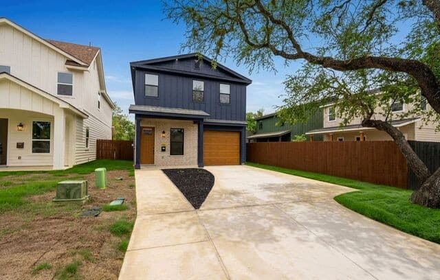 Home for sale at 110 San Antonio Blvd in San Antonio, TX — photo 4