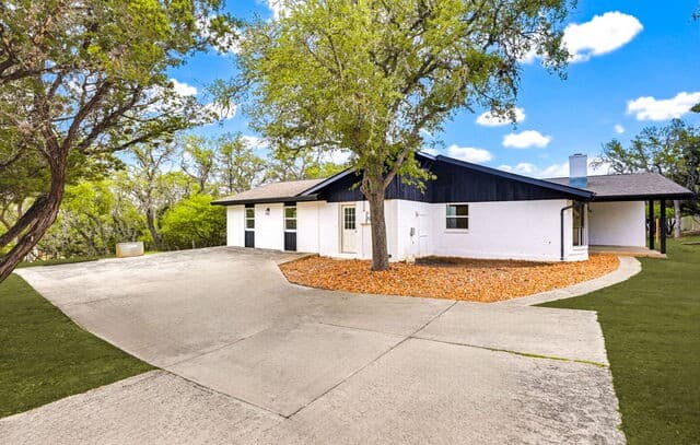 3-bedroom rental at 1140 Desert Gold in Boerne, TX — photo 5