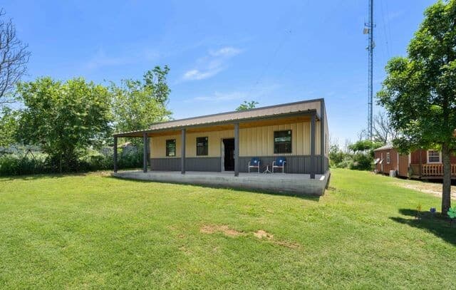Home for sale at 9195 S Loop 1604 E in Elmendorf, TX — photo 3
