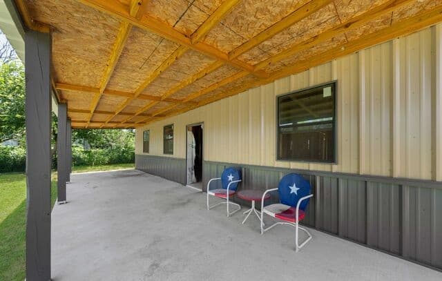 Home for sale at 9195 S Loop 1604 E in Elmendorf, TX — photo 5