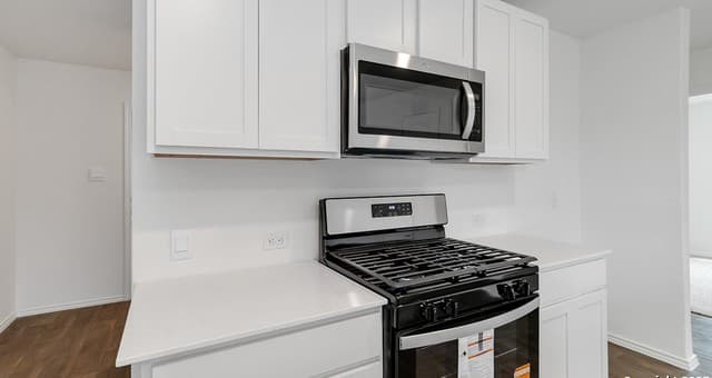 Home for sale at 4238 Marjoram Landing in Von Ormy, TX — photo 5