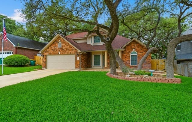 3-bedroom rental at 13403 Thessaly in Universal City, TX — photo 4