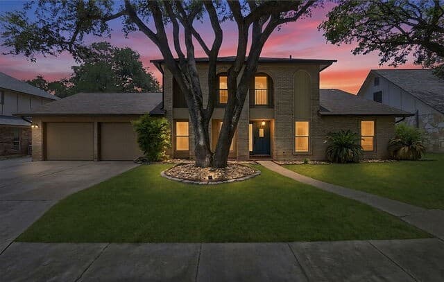 4-bedroom rental at 2807 Burnt Oak St in San Antonio, TX — photo 2