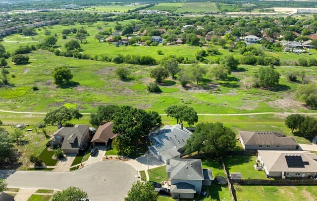 3-bedroom rental at 3421 Sherwin Dr in Schertz, TX — photo 3