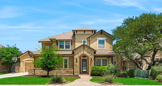 5-bedroom rental at 28722 Front Gate in Boerne, TX — photo 1