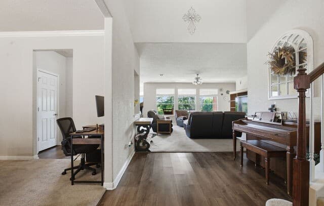 4-bedroom rental at 6081 Covers Cv in Schertz, TX — photo 5
