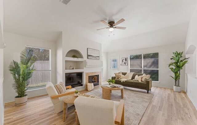 Home for sale at 13127 Forum Rd in Universal City, TX — photo 3