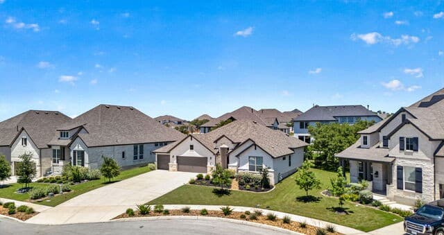 3-bedroom rental at 477 Vamanos in Boerne, TX — photo 2