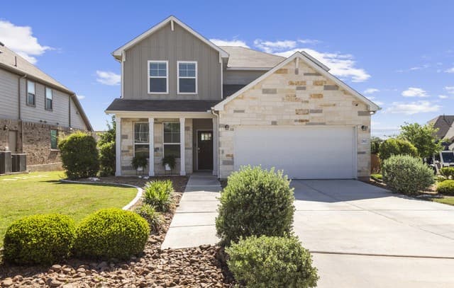 4-bedroom rental at 27602 Sonora Vw in Boerne, TX — photo 1