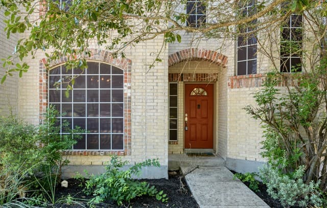 3-bedroom rental at 8510 Espanola in Helotes, TX — photo 1