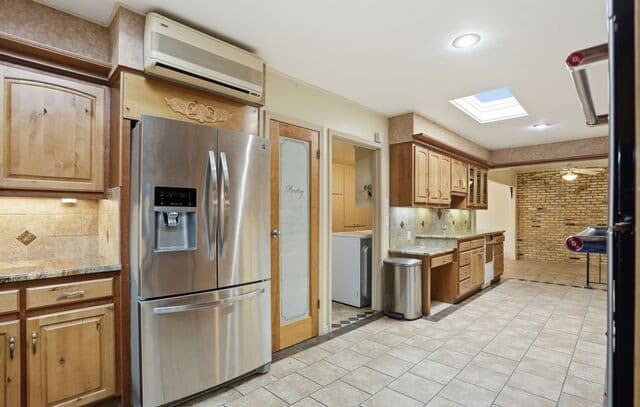 3-bedroom rental at 3807 E Songbird in San Antonio, TX — photo 5