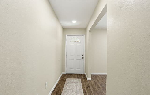 Home for sale at 229 Sherri Dr in Universal City, TX — photo 5