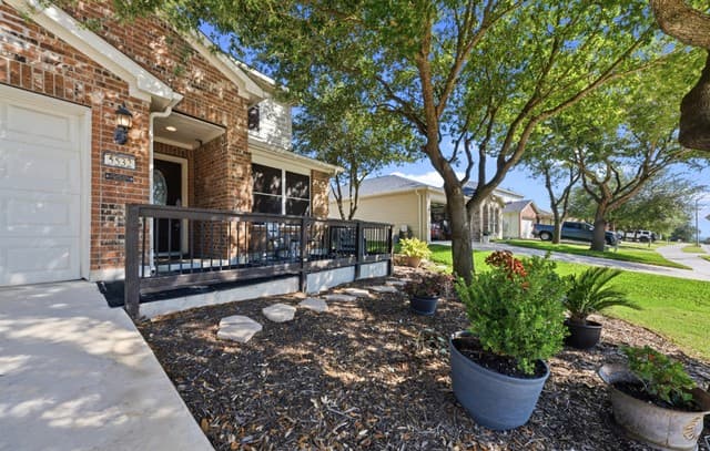 4-bedroom rental at 5532 Columbia Dr in Cibolo, TX — photo 3