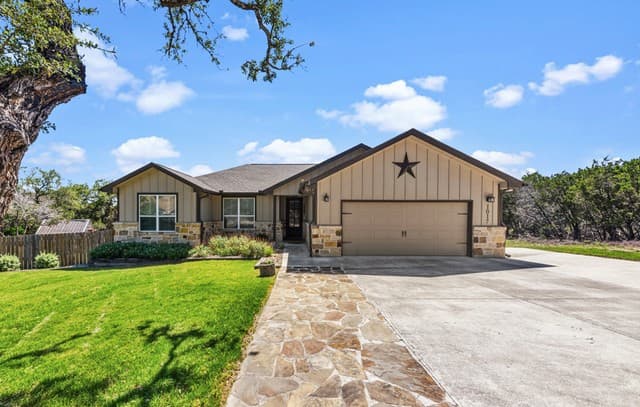 Home for sale at 1017 Burning Tree in Spring Branch, TX — photo 4