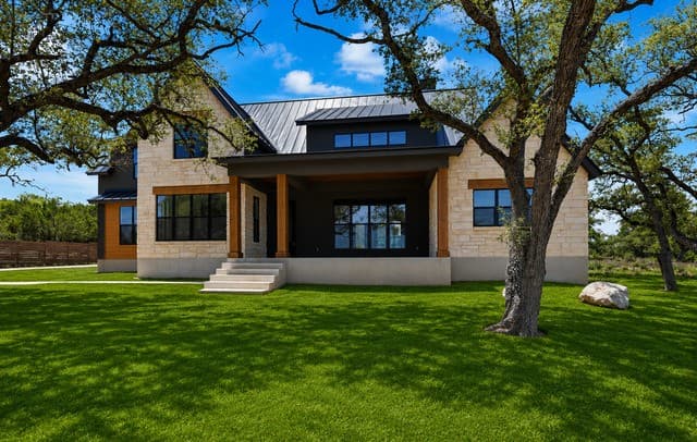 4-bedroom rental at 166 Restless Wind in Spring Branch, TX — photo 3