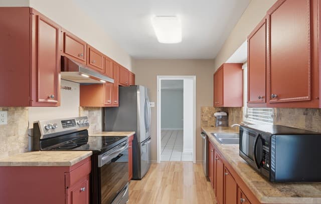 3-bedroom rental at 455 Laramie Dr. in San Antonio, TX — photo 2