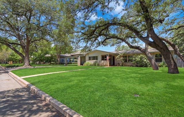 3-bedroom rental at 455 Laramie Dr. in San Antonio, TX — photo 5