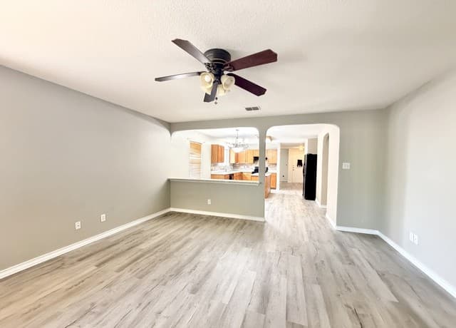 3-bedroom rental at 7630 Presidio Creek in Boerne, TX — photo 3