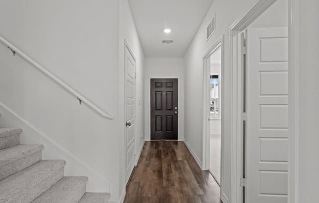 5-bedroom rental at 317 Jersey Lane in Boerne, TX — photo 2