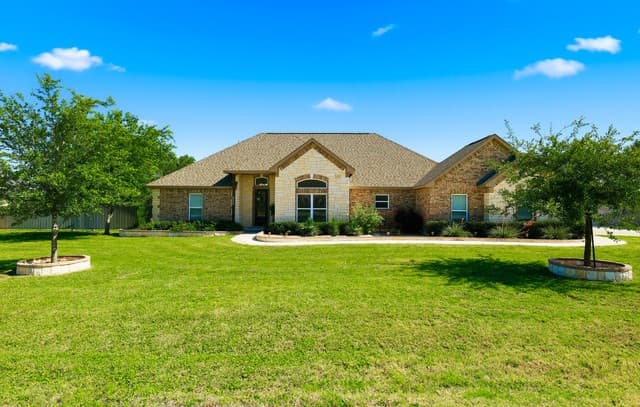 3-bedroom rental at 529 Double Gate in Castroville, TX — photo 1
