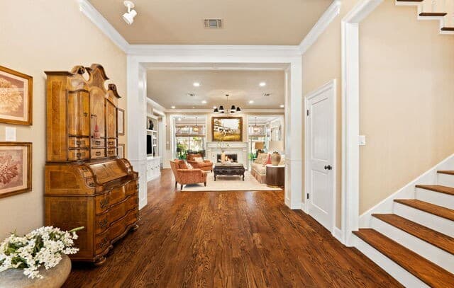 4-bedroom rental at 2 Chatsworth Way in San Antonio, TX — photo 2