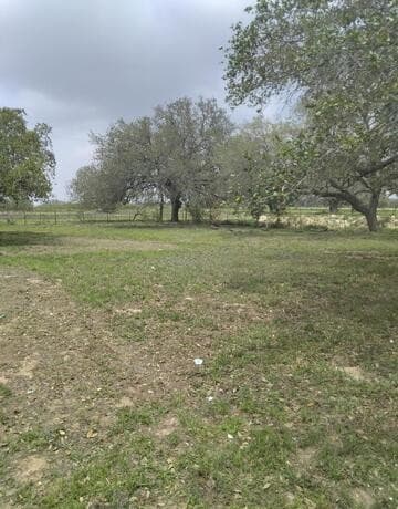 0rental at 82 Lance Ln in Poteet, TX — photo 3