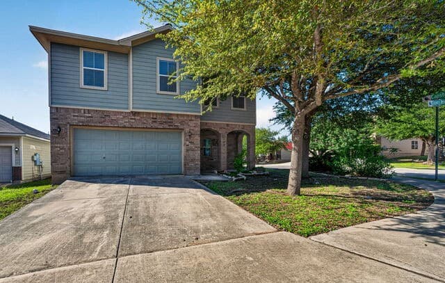 4-bedroom rental at 568 Slippery Rock in Cibolo, TX — photo 3
