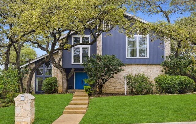 4-bedroom rental at 1739 Royal Crescent in San Antonio, TX — photo 1