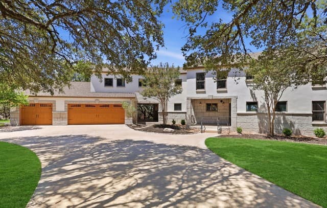 Home for sale at 101 Ranch Vw in Boerne, TX — photo 2