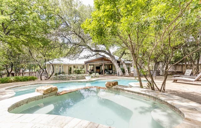 4-bedroom rental at 14014 Bluff Manor Dr in San Antonio, TX — photo 1