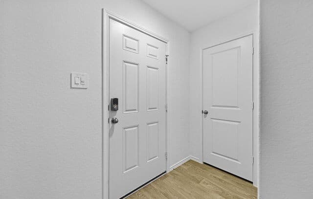 3-bedroom rental at 16064 Mahogany Way in Elmendorf, TX — photo 3