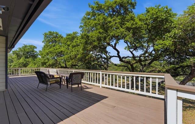 3-bedroom rental at 28337 Leslie Pfeiffer Dr in Boerne, TX — photo 4