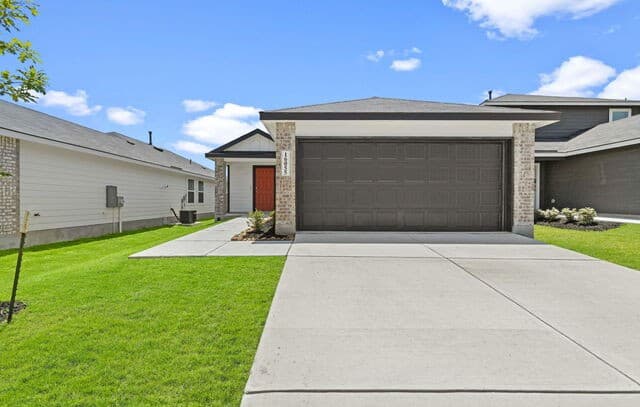 4-bedroom home for sale at 16055 Mahogany Way in Elmendorf TX