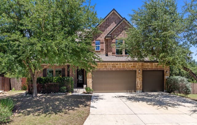 4-bedroom rental at 8109 Hyacinth in Boerne, TX — photo 1