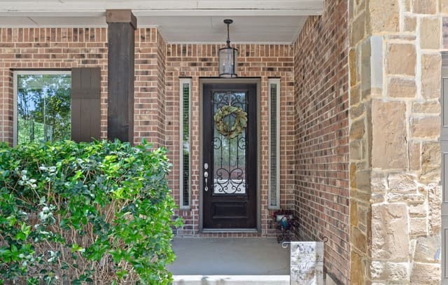 4-bedroom rental at 8109 Hyacinth in Boerne, TX — photo 2