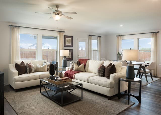 4-bedroom rental at 5505 McBride Street in Cibolo, TX — photo 4