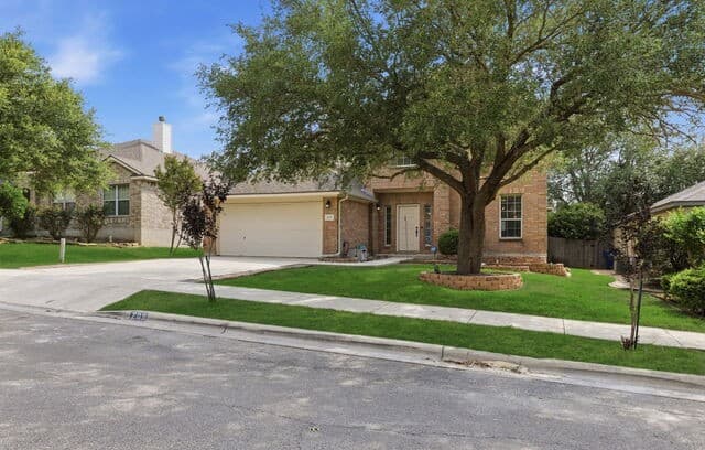 Home for sale at 209 Summit View in Cibolo, TX — photo 3