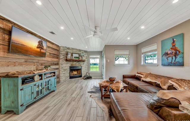 2-bedroom rental at TBD Miller in St Hedwig, TX — photo 4
