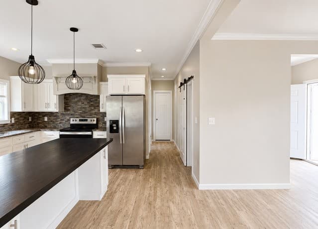 3-bedroom rental at 366 Ranch Rd in Somerset, TX — photo 3