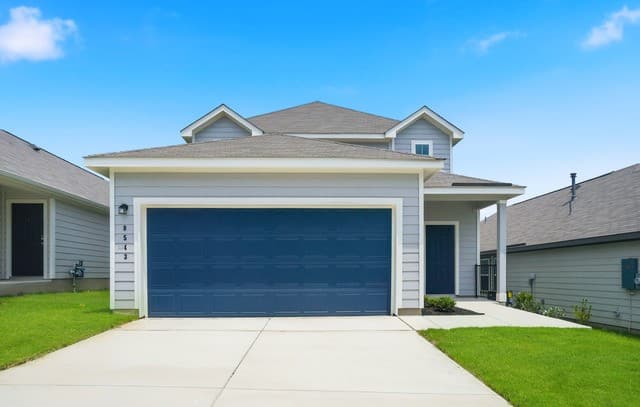 5-bedroom rental at 8543 Catnip Pass in Elmendorf, TX — photo 1
