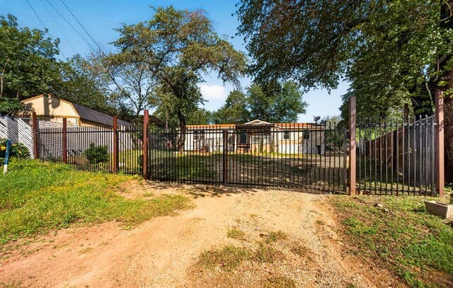 4-bedroom home for sale at 4203 Cotton Oaks Dr in Elmendorf TX