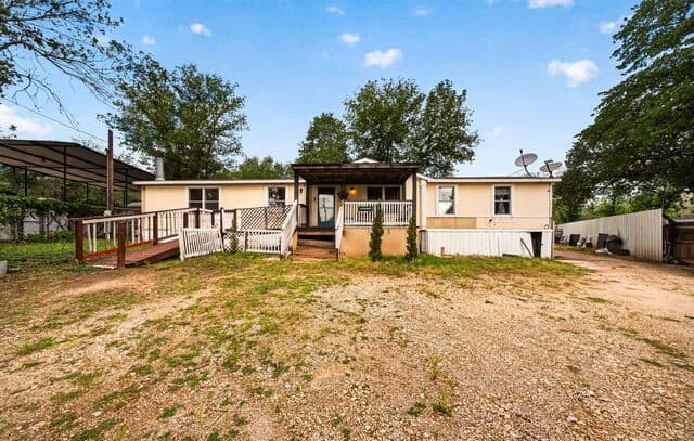 Home for sale at 4203 Cotton Oaks Dr in Elmendorf, TX — photo 4