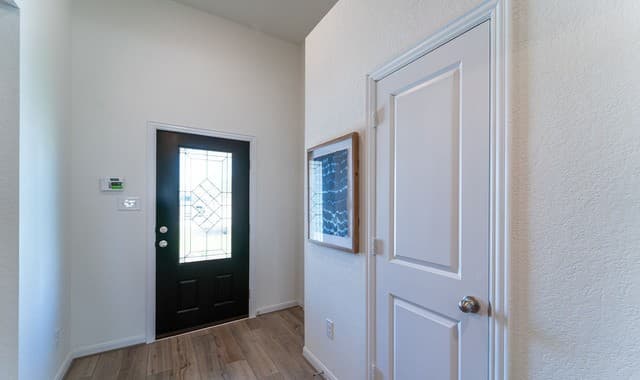 3-bedroom rental at 8807 Catnip Pass in Elmendorf, TX — photo 2